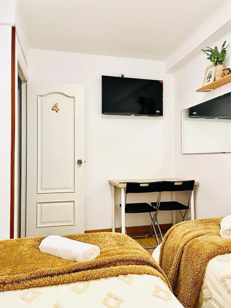 Alojamiento Calma L'Hospitalet de Llobregat Ngoại thất bức ảnh